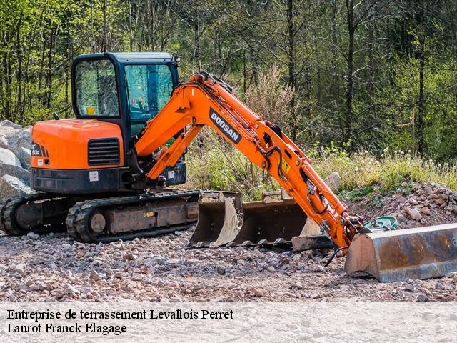 Entreprise de terrassement  levallois-perret-92300 Laurot Franck Elagage
